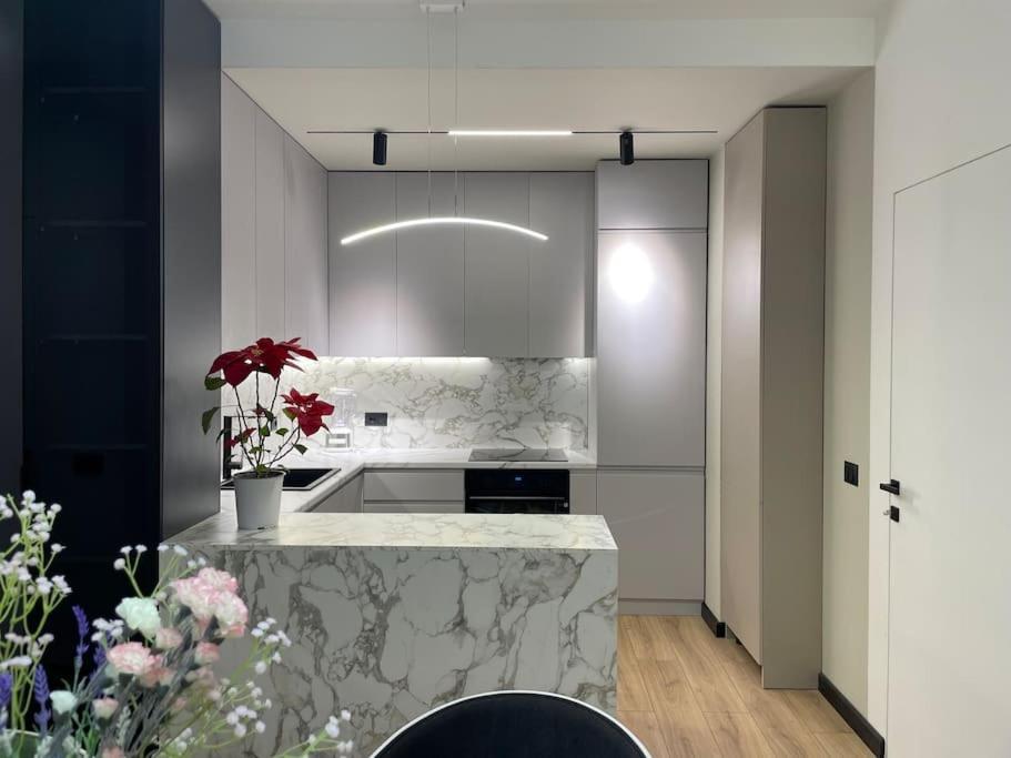 טיראנה Angry Architects Apartment01 מראה חיצוני תמונה